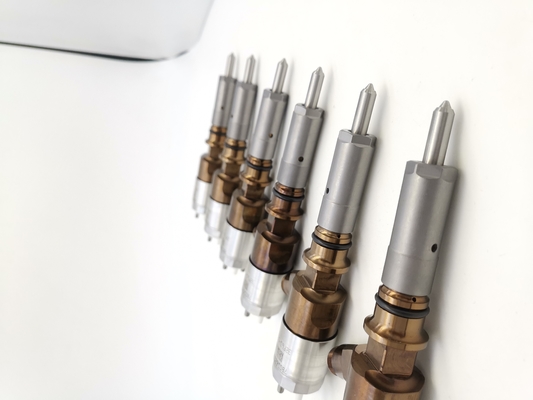 Piezas comunes  Fuel Injector 2645A749 del inyector del carril